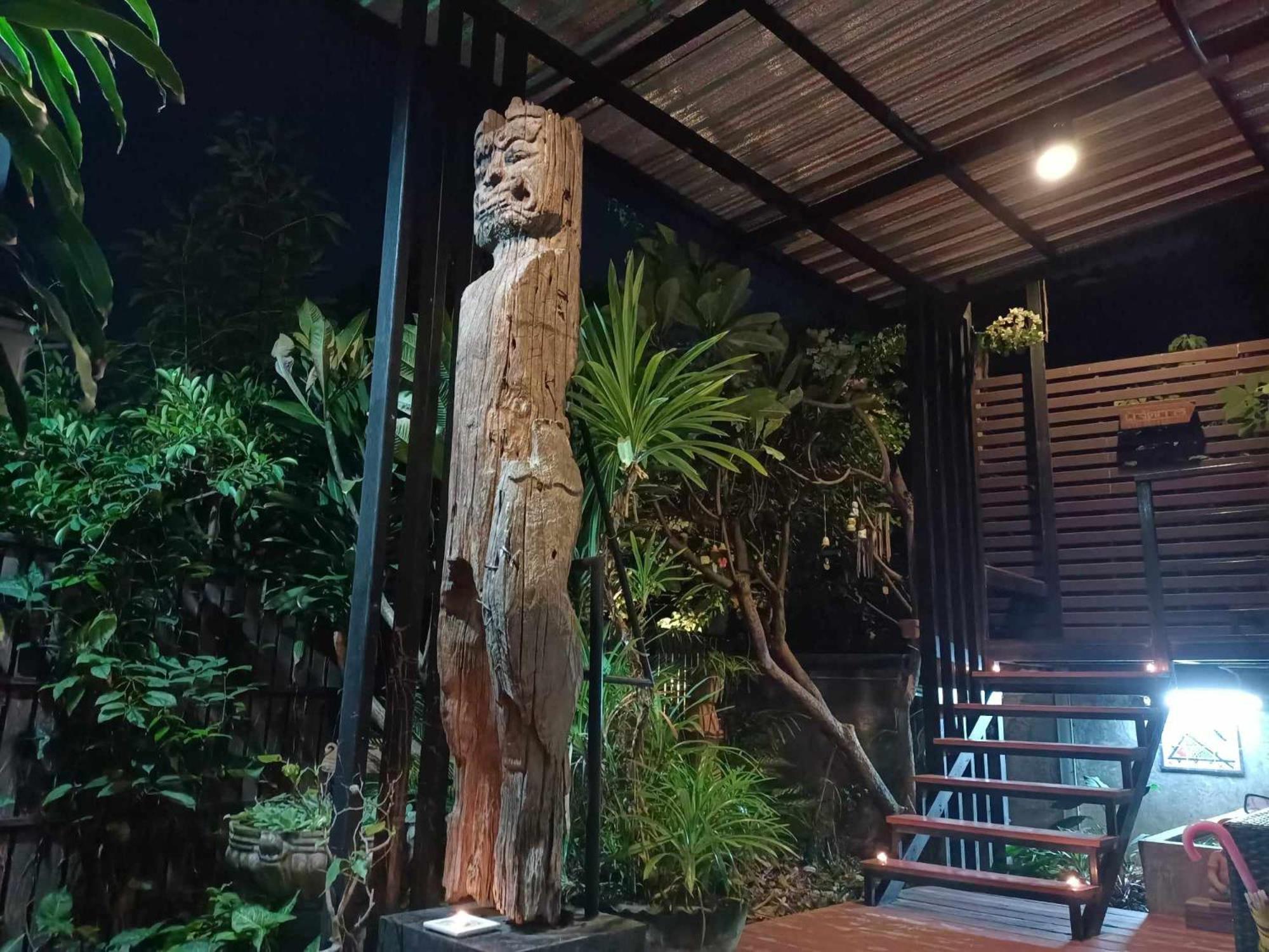 Hotel Chez Pom Chiang Mai Exterior foto